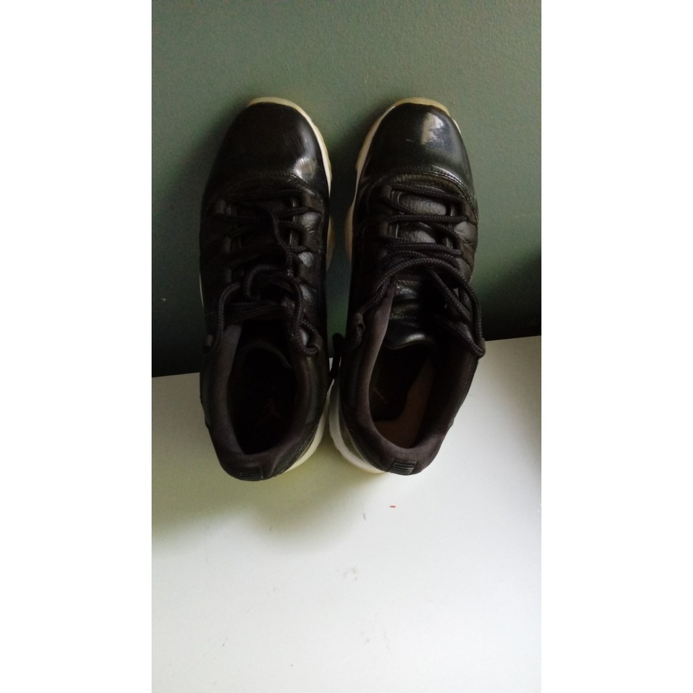 Size 10.5 Jordan 11 Retro Low Men's Basketball Sneakers